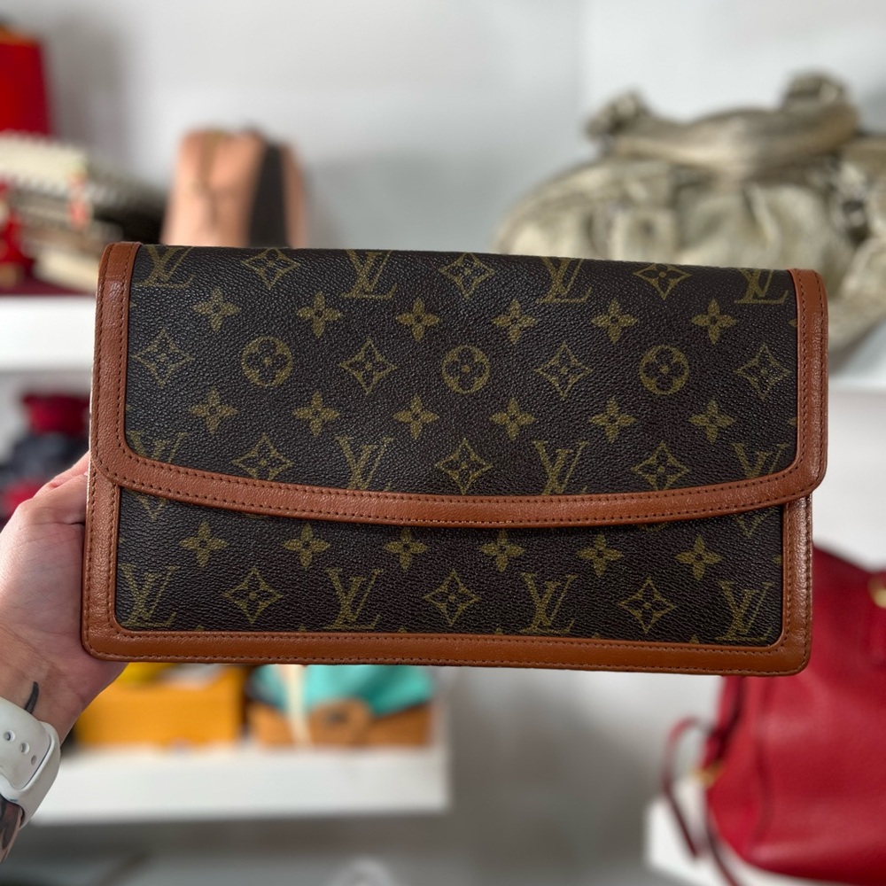 Louis Vuitton GM Pochette Dame Monogram Clutch (1987) - Picture 2 of 16